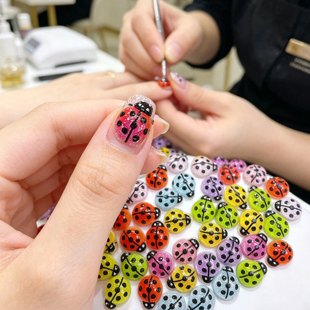 50Pcs Lovely Mixed Ladybug Nai - Art Craft Ladybug recensione e prezzo