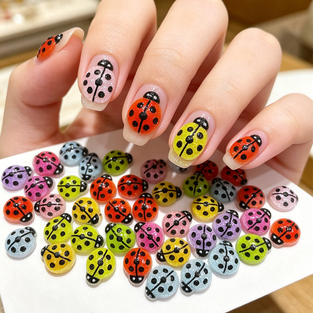 50Pcs Lovely Mixed Ladybug Nai - Art Craft Ladybug recensione e prezzo