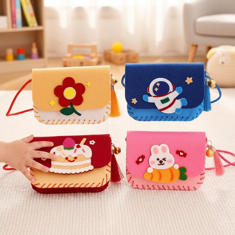 Children Felt Bag Making Kit D - Art Craft Kindergarten recensione e prezzo